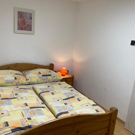 Apartman Klaudia Ruzomberok Buitenkant foto