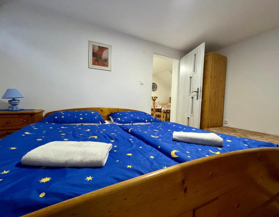 Apartman Klaudia Ruzomberok Buitenkant foto