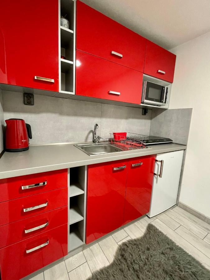 Apartman Klaudia Ruzomberok Buitenkant foto